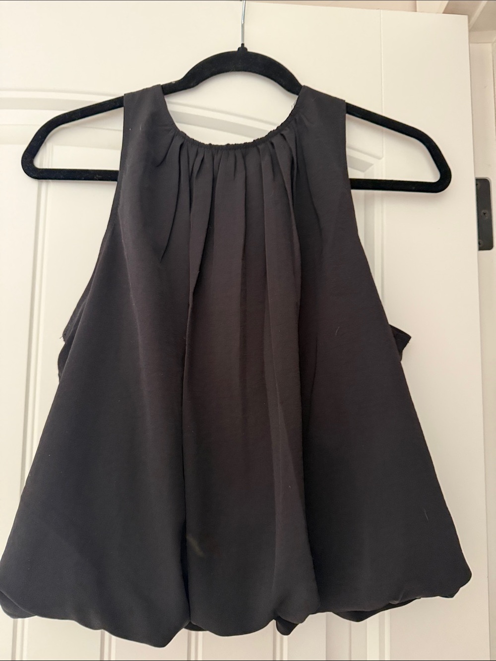 Womens Black Pleated top…NWOT…